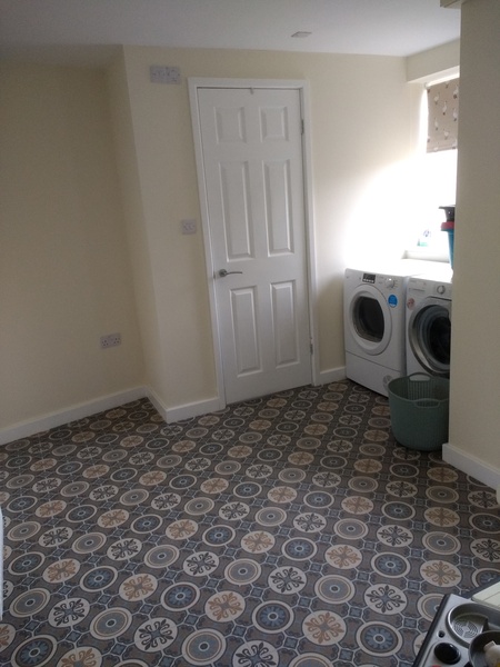 Is there such a thing as sexy (affordable) lino?
