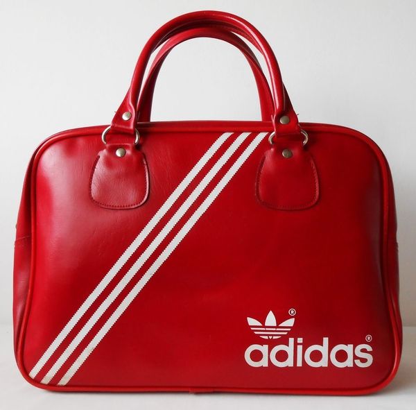 More is DD BU? A flipping tote bag??? For School???