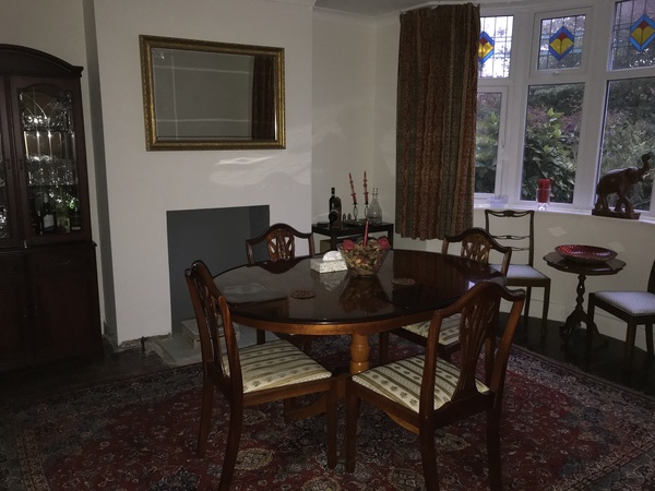 To think it's impossible to furnish your house when you have little money?