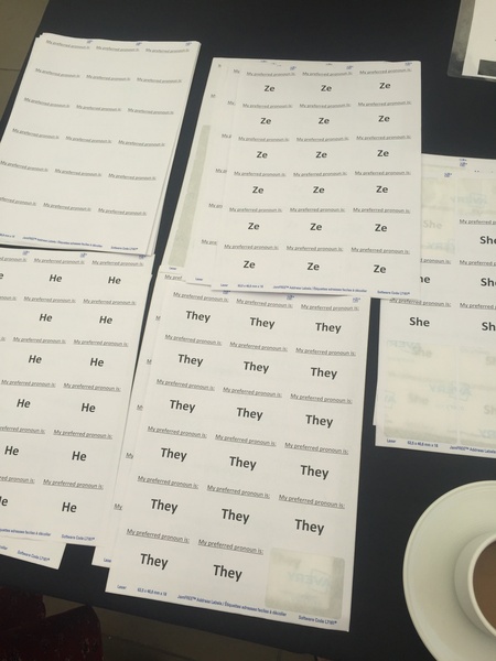 Edinburgh University to hand out pronoun badges