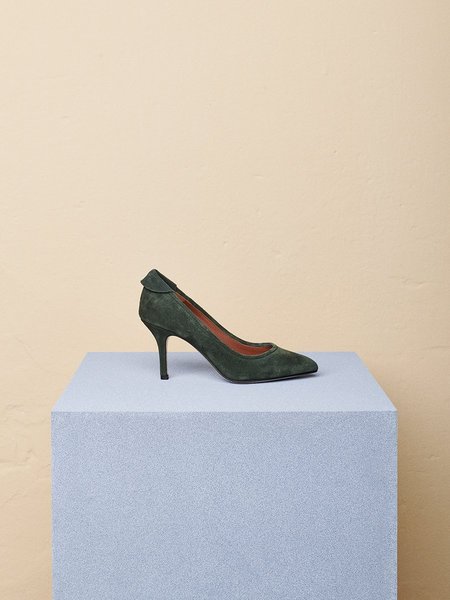 This thread is about as French as a Sainsbury's baguette