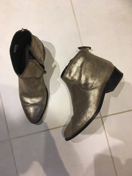 Hush A/W 18 - Can't think of anything snazzy..its all about the clothes innit!
