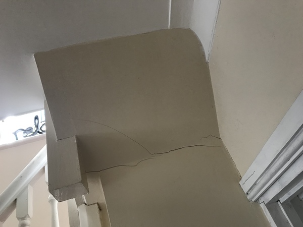 Does anyone know anything about internal cracks?