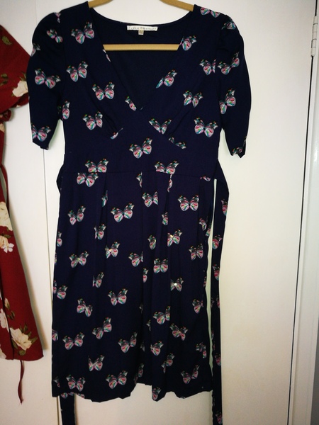 Can someone help me choose what to wear tonight?
