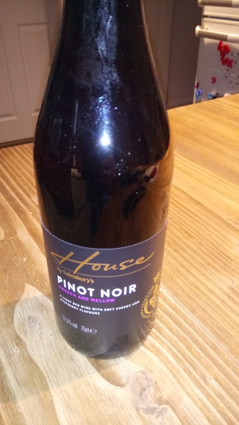 Tell me what is the most amazing £10 red or white wine