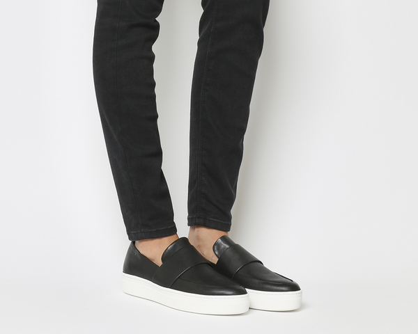 This thread is about as French as a Sainsbury's baguette