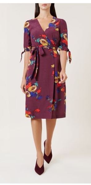 Help accesorising dress for a wedding