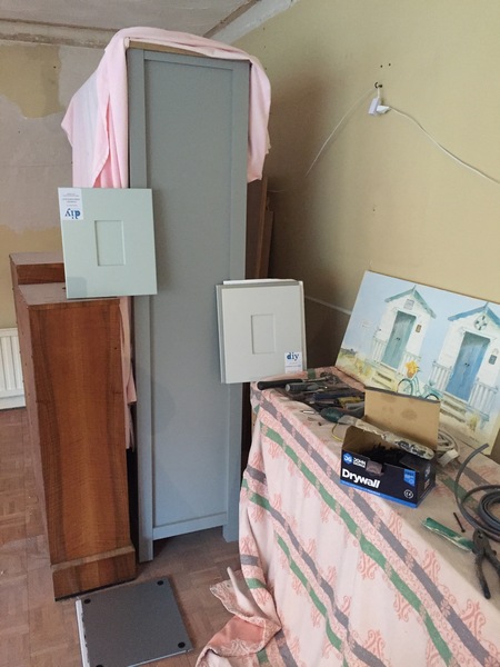 DIY kitchens, please help us decide