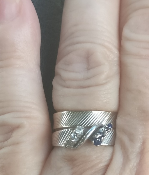 Do you have white gold or platinum wedding rings and do you regret it?
