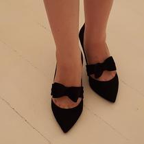 Is there any point keeping a pair of utterly gorgeous shoes you can't possibly ever wear?
