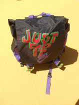 More is DD BU? A flipping tote bag??? For School???