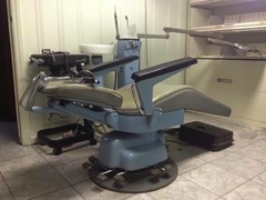Obscure dentist chair question