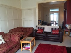 I need some inspiration - would anyone like to show me their living room?