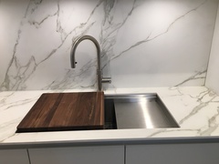 Quartz worktops and sinks. Exciting! ;-)