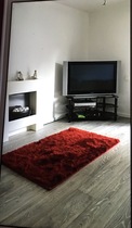 I need some inspiration - would anyone like to show me their living room?