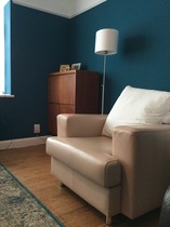 I need some inspiration - would anyone like to show me their living room?