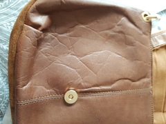 Is this Oasis bag supposed to look like this?