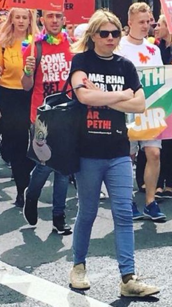 Shon Faye and the Stickers