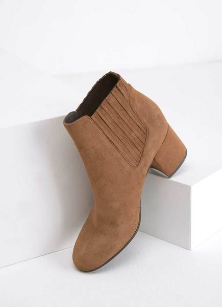 I'm done with grey - where are all the lovely caramel/camel/tan clothes hiding?