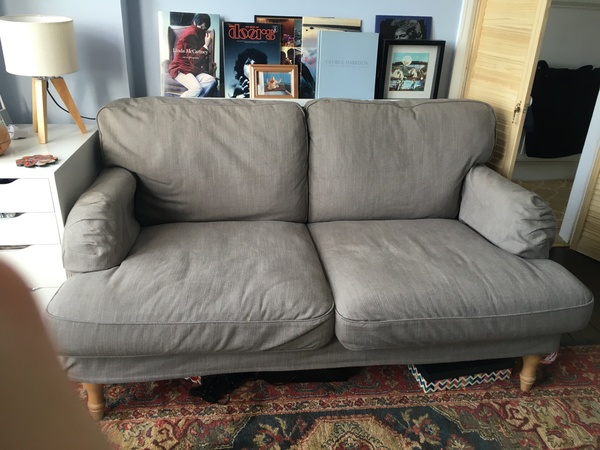 Sofa to make room look bigger (to sell house!)