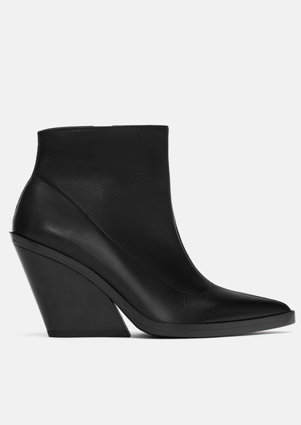 Les Parisiennes de Mamansnet: Orangutans in Paris make for poor gondoliers