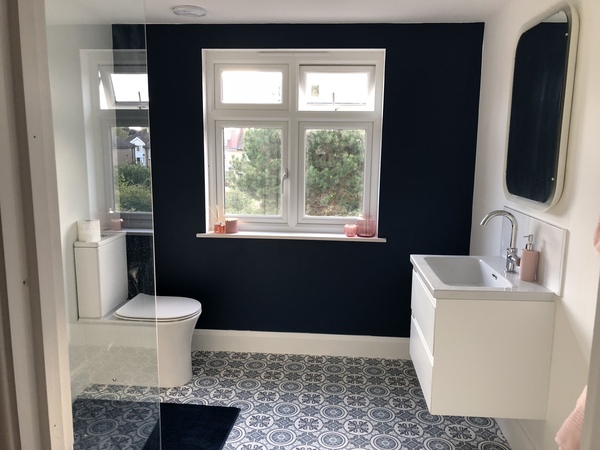 Dark blue paint to go with tiles (link)