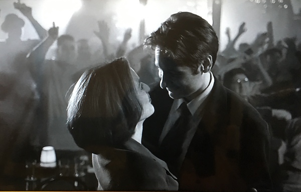 To be falling in love with Fox Mulder all over again