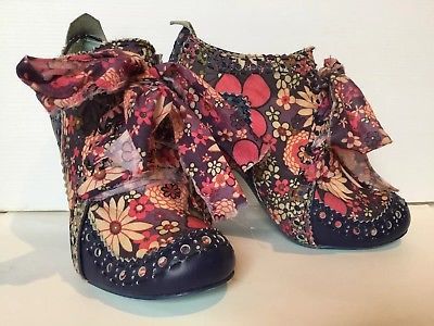 I love these ridiculous shoes. But what on earth could I wear them with?