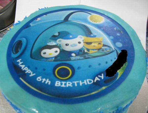 Anyone used rice paper topper on a cake?