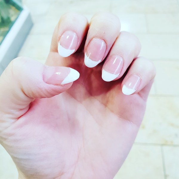 Show me your nails