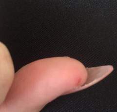 To be angry with nail tech and possibly report them (pics)