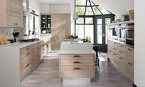 Does any one have a kitchen with only floor units no wall units...