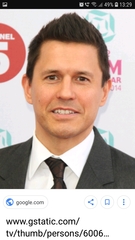 Heather graham and mena suvari are not the same person