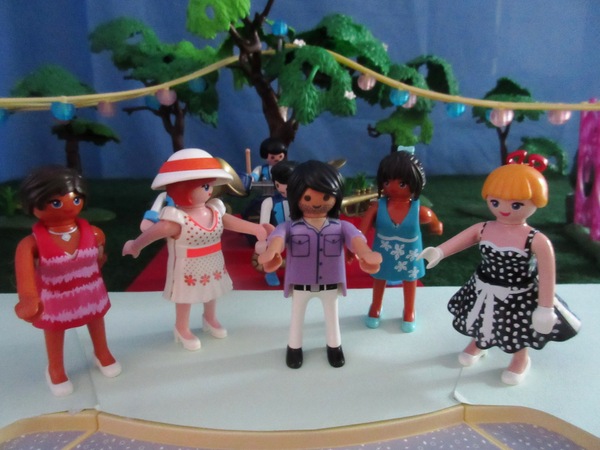 It will be the second Royal Wedding of the year for the Playmobil people in our house...