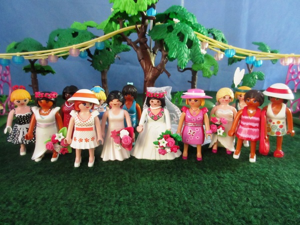 It will be the second Royal Wedding of the year for the Playmobil people in our house...