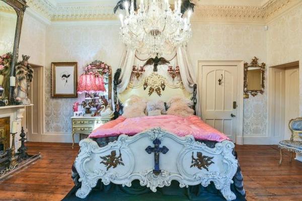 No one will buy this house - will they?