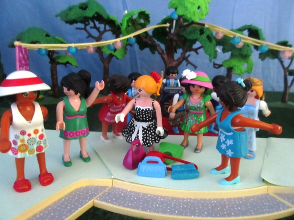 It will be the second Royal Wedding of the year for the Playmobil people in our house...