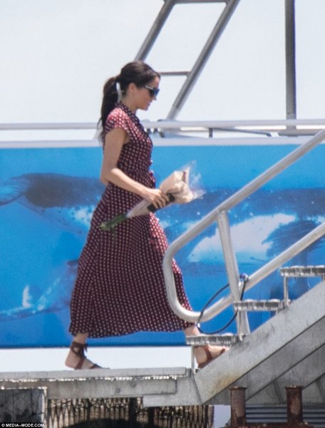Royal Style and Gossip: The Sussexes Down Under; Meghan is glowing