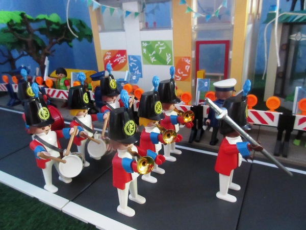 It will be the second Royal Wedding of the year for the Playmobil people in our house...