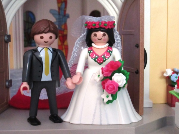 It will be the second Royal Wedding of the year for the Playmobil people in our house...