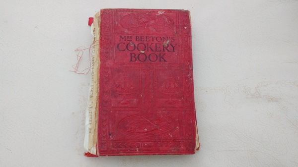 Anyone want a little giggle-I’ve found a cake book from the 1970’s