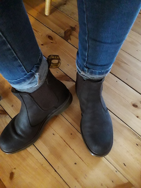 Super comfy but smart ish ankle boots help!