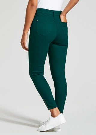 Can anyone help me find these jeans/jeggings please?