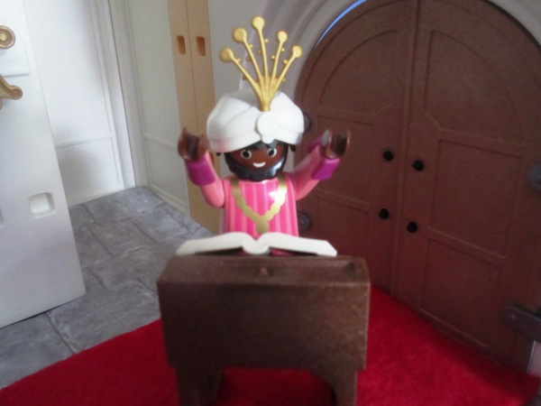 It will be the second Royal Wedding of the year for the Playmobil people in our house...