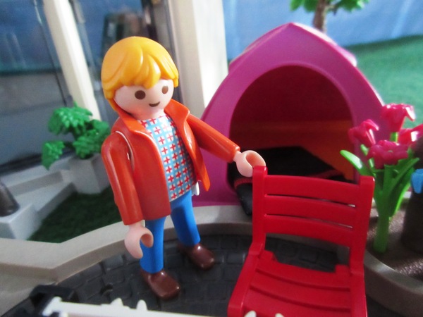 It will be the second Royal Wedding of the year for the Playmobil people in our house...