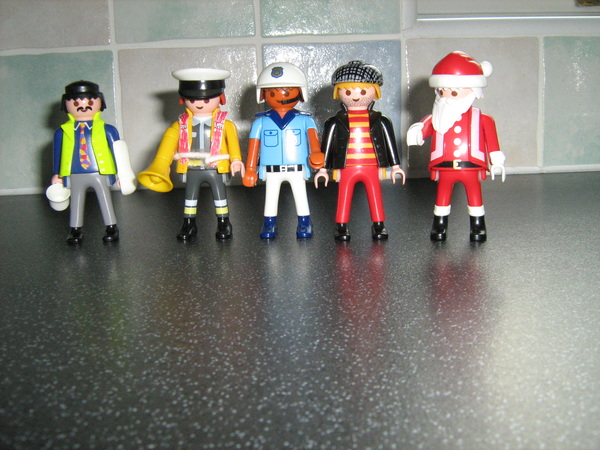 It will be the second Royal Wedding of the year for the Playmobil people in our house...