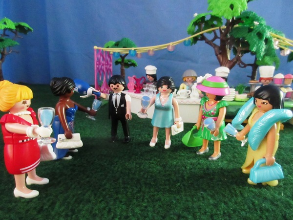 It will be the second Royal Wedding of the year for the Playmobil people in our house...