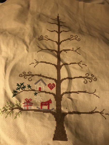 Round up your broom stick, black cat and cauldron and get ready for Halloween, it's the Countdown to Christmas, thread 7!