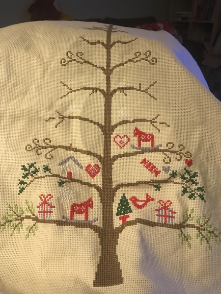 Round up your broom stick, black cat and cauldron and get ready for Halloween, it's the Countdown to Christmas, thread 7!