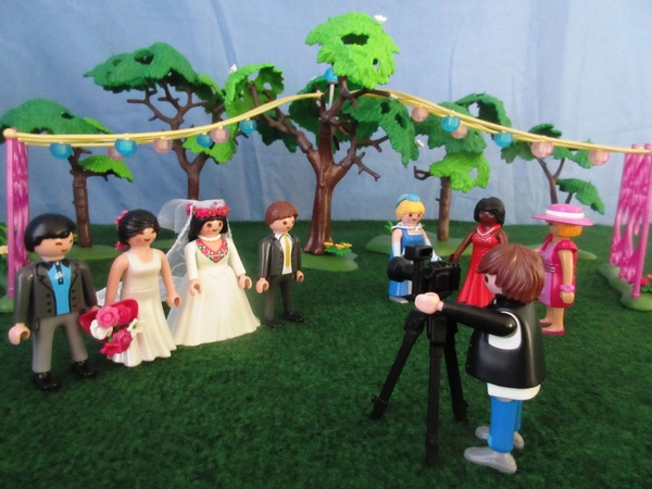 It will be the second Royal Wedding of the year for the Playmobil people in our house...